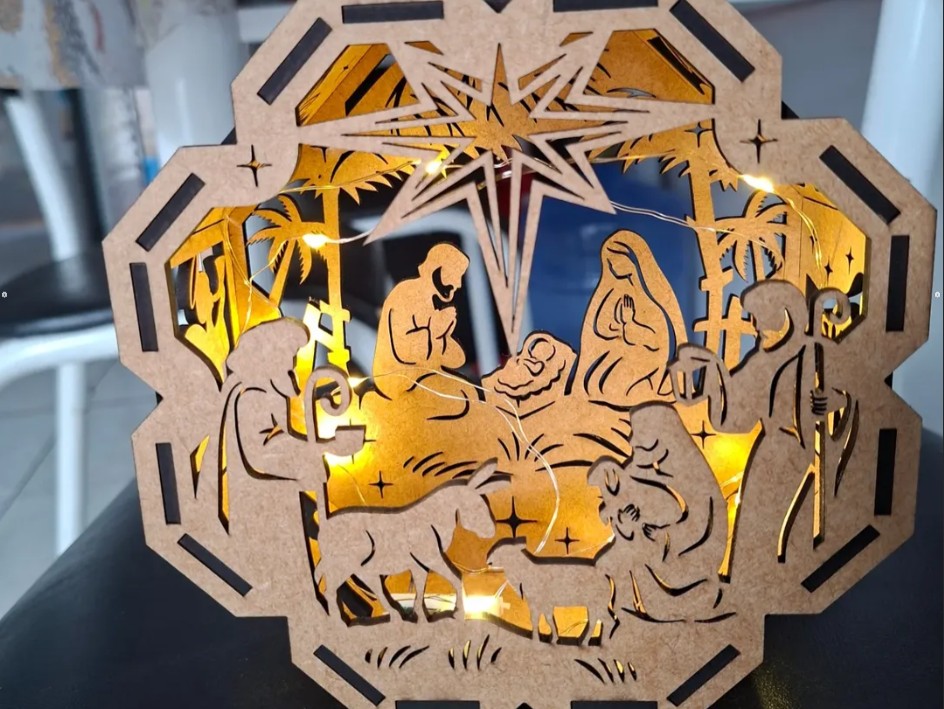 Peças artesanais em MDF da Xanda Criações